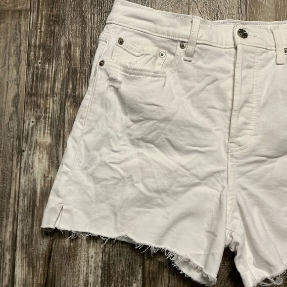 Daze White Denim Women Shorts Size 29 - Picture 3 of 11